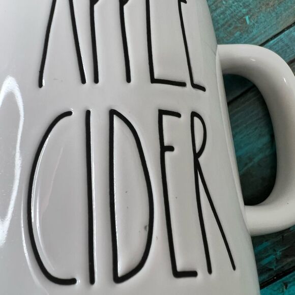 𝅺rae Dunn Apple Cider Mug 2019 - Picture 6 of 6